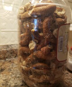 Utz Old Fashioned Sourdough Hard Pretzels – 28 oz Barrel – Big and Thick Classic Pretzel Knot Twist, Crunchy Sourdough Pretzel with Zero Cholesterol Sourdough Hards 1.75 Pound (Pack of 1) 22 71sKBTnj5KL