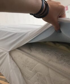 HOSPITOLOGY PRODUCTS Mattress Encasement - Zippered Bed Bug Dust Mite Proof Hypoallergenic - Sleep Defense System - Queen - Waterproof - Stretchable - Standard 12" Depth - 60" W x 80" L 12" - 18" Depth Mattress Queen 12" Standard 25 71sLcPYXJXL