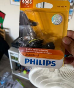 Philips 9006B1 9006 Standard Halogen Replacement Headlight Bulb, Pack of 1 14 71tBv7yBmL