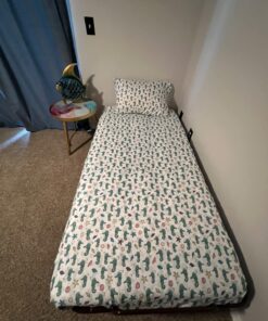 Amazon Basics Kid's Ocean Party Soft Easy-Wash Microfiber Sheet Set, Twin, Teal Seahorses 13 71tHQ 7KbL