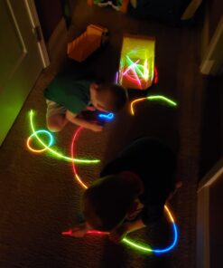 VIVII Glowsticks, 100 Light up Toys Glow Stick Bracelets Mixed Colors Party Favors Supplies (Tube of 100) 50 71tIZC8aTFL