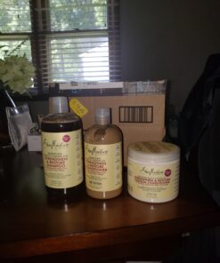 Shea Moisture Curly Hair Product Bundle Shampoo 16 Fl Oz, Conditioner 13 Fl Oz, Leave in Conditioner 15 Oz, Jamaican Black Castor Oil for Healthy Hair Growth, Strengthen & Restore, Sulfate Free 3 Piece Set 41 71tax6OGFzL