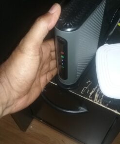 MOTOROLA 8x4 Cable Modem, Model MB7220, 343 Mbps DOCSIS 3.0, Certified by Comcast XFINITY, Time Warner Cable, Cox, BrightHouse, and More (No Wireless) 37 71twRiNfknL