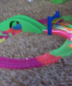 Mindscope Twister Trax Neon Glow in The Dark Track & Accessory Set w/Bridge & Tunnel 44 71tx76irUQL