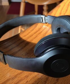 Beats Solo3 Wireless On-Ear Headphones - Apple W1 Headphone Chip, Class 1 Bluetooth, 40 Hours of Listening Time - Rose Gold (Previous Model) 38 71uAQcTr8L