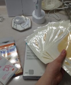 DuoDERM Extra Thin CGF Hydrocolloid 4"x4" Sterile Self-Adhesive Dressing for Management of Lightly Exuding Wounds, Flexible, Latex-Free, Beige, 187955, Box of 10 4x4 Inch (Pack of 10) 17 71uEyAHqokL