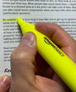 Amazon Basics Tank Style Highlighters - Chisel Tip, Assorted Colors, 12-Pack 24 71uNyQILQ2L