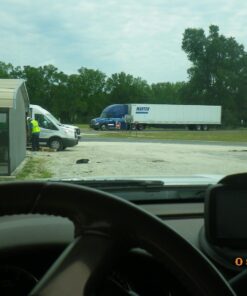 APPS2Car GPS Dashboard Mount Nonslip Beanbag Friction GPS Holder for Garmin Nuvi Tomtom Via GO Magellan Roadmate & Other 3.5-6 Inch GPS Devices & Smartphones 46 71uac4vpMiL