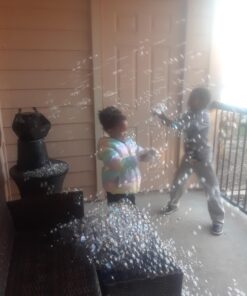 Froggy's Fog High Color Bubble Juice, Strong, Long-Lasting Bubble Solution Creates Iridescent Bubbles for Bubble Machines, Bubblers, Bubble Toys and Bubble Wands, 1 Gallon 20 71um2FyF7YL