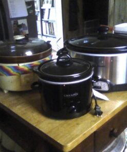 Hamilton Beach Portable Slow Cooker Travel Bag, Insulated Carrier Case for 4, 5, 6, 7 & 8 Quart Crock, Internal Mesh Net Holds Pot in Place, Compatible with Other Brands, Black (33002) 57 71v42rN 4RL