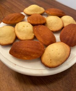 Bellemain Madeleine Pan | 12-Well Madeleine Mold Makes 12 Madeleine Cookies | Nonstick Tea Cake Pan for Madeleines, Cakelet Pan | Warp-Resistant Carbon Steel Madeline Pans (2-Pack) 39 71v6DBC4fdL