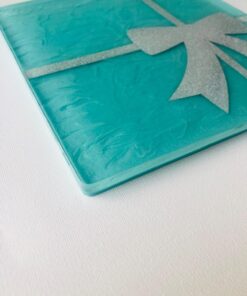 Art ‘N Glow Epoxy Resin for Clear Casting and Coating - 1 Gallon Kit - Perfect for Molds, Crafts, Tumblers, Jewelry, Wood - Food Safe, Non Yellowing, Bubble Free, and Made in The USA 37 71v6GOG8R7L