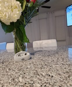 PetSafe Indoor Ultrasonic Dog Bark Control - No Collar Needed - Up to 25 ft Range - Anti-Bark Pet Training System - Automatic with Manual Trainer Button One Size 32 71vRS5OczL