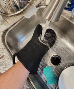 HOMWE Extra Long Professional Silicone Oven Mitt, Oven Mitts with Quilted Liner, Heat Resistant Pot Holders, Flexible Oven Gloves, 1 Pair (Black, 13.7 inch) Black 29 71vm5lr95WL