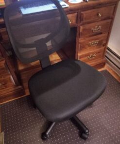 Amazon Basics Low-Back, Upholstered Mesh, Adjustable, Swivel Computer Office Desk Chair, Black, 21.25"D x 22.5"W x 38"H 40 71vyg bQH8L