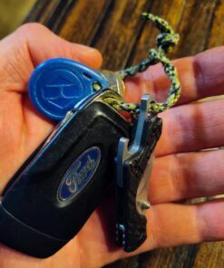 Kershaw Cinder Multi-Function Folding Pocketknife (1025); 1.4 Inch 3Cr13 Stonewashed Blade; Manual Opening; Liner Lock; Bottle Opener; Keychain Carry; Black Glass-Filled Nylon Handle; 0.9 oz 40 71vyiFAOA9L