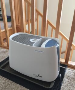 Honeywell Cool Moisture Humidifier, Medium Room, 1 Gallon Tank, White – Invisible Moisture Humidifier for Baby, Kids, Adult Bedrooms – Quiet and Easy to Clean with UV Technology for Everyday Comfort 39 71w4smYXkTL