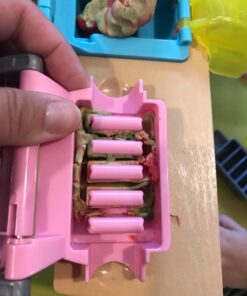 Barbie Kitchen Playset with Doll, Lights & Sounds, Food Molds, 5 Dough Colors and 20+ Accessories Standard 27 71wFEliobML