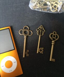 Aokbean Mixed Set of 30 Large Skeleton Keys in Antique Bronze - Set of 30 Keys 34 71wj6Hk5vjL