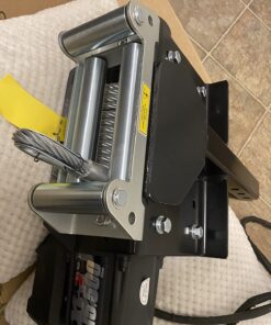 CURT 31010 Trailer Hitch Winch Mount for 2-Inch Receiver, GLOSS BLACK POWDER COAT 35 71wnhJVpgnL