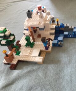 LEGO Minecraft The Snow Hideout 21120 Minecraft Toy 28 71wwC4Z3akL