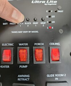 Camco Camper/RV Holding Tank Swivel Stik Rinser | Features Powerful Rotary Cleaning Action & 34-Inches of Flexible Reach | Equipped with 1/4 Turn Shutoff Valve & Ergonomic Easy Grip Handle (40074) Flexible Swivel Stik Tank Rinser Standard Packaging 16 71wz5HskcIL