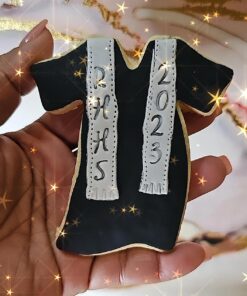 Graduation Gown Cookie Cutter, 4" Made in USA by Ann Clark 29 71x2zCg7Z5L