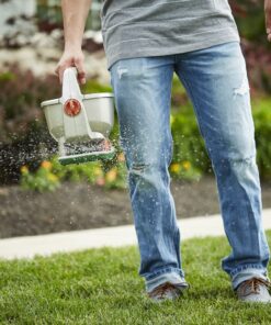 Scotts Wizz Spreader for Grass Seed, Fertilizer, Salt and Ice Melt, Handheld Spreader Holds up to 2,500 sq. ft. of Product 1 Pack 29 71xHdWUbNAL 1