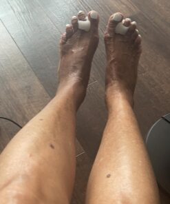 ZenToes Gel Toe Separators for Overlapping Toes, Bunions, Big Toe Alignment, Corrector and Spacer - 4 Pack (White) White 28 71xIvTkmZGL