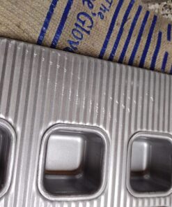 USA Pan Bakeware Aluminized Steel Brownie Bite Pan, 20 Well 20-Well Brownie Bites 23 71xKQyC9vtL