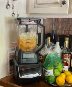 Ninja Smart Screen Blender with 1000-Watt Base, 4-Auto-iQ Programs, Touchscreen Display, Total Crushing Pitcher, (CT650), Black 72 oz. 37 71xQc96NrJL