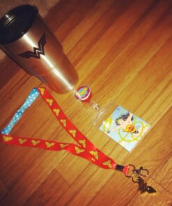 Wonder Woman Lanyard with Metal Charm and Clear ID Holder 12 71xr Ndvu8L