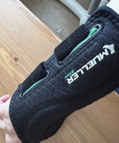 Mueller Sports Medicine Green Fitted Wrist Brace for Men and Women, Support and Compression for Carpal Tunnel Syndrome, Tendinitis, and Arthritis, Black Right Small/Medium (Pack of 1) 36 71y4QQ2xAbL