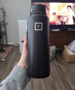 IRON °FLASK Sports Water Bottle - 40 Oz 3 Lids (Straw Lid), Leak Proof - Stainless Steel Gym & Sport Bottles for Men, Women & Kids - Double Walled, Insulated Thermos, Metal Canteen Midnight Black 38 71yXbsh9YyL