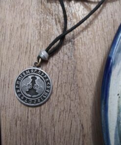 Pewter Odin's Ravens Huginn and Muninn Norse Rune Pendant 8 71yoK7nuhQL
