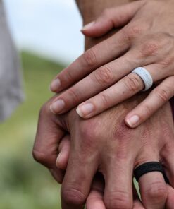 KAUAI Silicone Rings for Men & Women. AZTEC Style. Leading Brand for Quality & Comfort in Wedding Bands. Men's Active Workout Silicon Rubber Rings. Classic Solid Band 9 -9.5 AZTEC: Charcoal, Bamboo, Paradise Green, Cream 11 71yxl4UFJuL