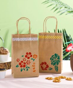 Juvale 24-Pack Small Gift Bags with Handles, 5.3x3x8.5 Inch Bulk Kraft Paper Material Brown Bags, Use for Birthday Party Favors, Reusable Grocery, Retail Shopping, Business, Goodies 5.3 x 3 x 8.5 (Pack of 24) 17 71z656oCJvL