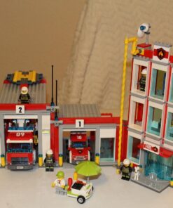 LEGO City Fire Station 60110 33 71zG3AvGcNL