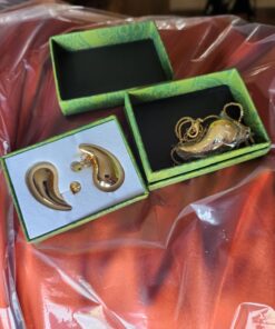 VULETO Drop Necklace Dupes Teardrop Dainty 14k Gold Plated Water Drop Hypoallergenic Pendant Necklace for Women Girls gold-gold 19 71zLv9LneEL