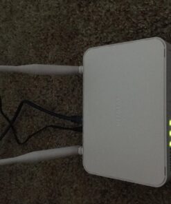 NETGEAR N300 Wi-Fi Router with High Power 5dBi External Antennas (WNR2020v2) 21 71zNItBhxL