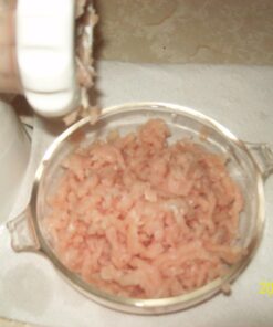 Gideon Hand Crank Manual Meat Grinder Heavy Duty Stainless Steel Blades with Powerful Suction Base Effortlessly Grind Meat, Vegetables, Garlic, Fruits, etc. 64 71zYuSqmxhL