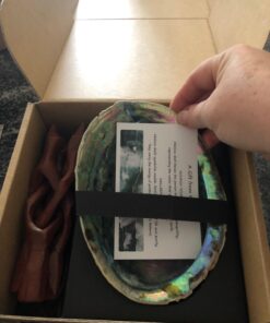 Natural Abalone (Pāua) Shell, with Stand,6-6.5 Inches,Supreme for Smudging,Cleansing Home,Meditation,Shell Crafts,Incense Holder,100% Natural, Sustainably Sourced by Ocean Shell Studios NZ 6"-6.5" 38 71zc3wJCdL