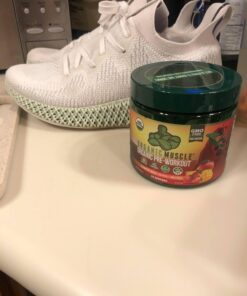 Organic Muscle Superfood Pre Workout Powder for Men & Women, Lemon Berry - USDA Organic Preworkout Supplement for Endurance - Vegan, Natural, Plant-Based, & Low Caffeine Pre-Workout Energy Powder Large (Pack of 1) 37 71zi5VvgaZL