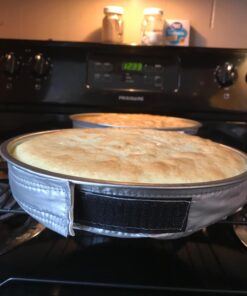 Regency Wraps EvenBake CakeStrips, Aluminized Cotton Band with Secure Velcro-like Closure to Create Moist, Even Layers, Pack of 2, Silver, 30", fit 8-9" cake pans 51 71zk21Ce5VL