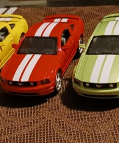Alternative view of Set of 4: 5" 2006 Ford Mustang GT with Stripes 1:38 Scale (Blue/Green/Red/Yellow) by Kinsmart