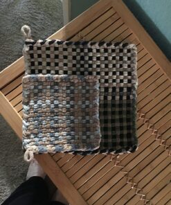 Friendly Loom 7" Potholder Kit Green Metal Loom and Bright Rainbow Color Cotton Loops, Makes 2 Potholders, MADE IN THE USA by Harrisville Designs. Multicolor 48 810mC9OgqiL