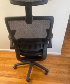 Amazon Basics Ergonomic Adjustable High-Back Chair with Flip-Up Arms and Headrest, Contoured Mesh Seat - Black, 25.5"D x 26.25"W x 49.25"H 25 811Q2fvphoL