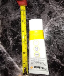 Medela Purelan Lanolin Nipple Cream for Breastfeeding, 100% All Natural Single Ingredient, Hypoallergenic, Soothing Protection, Safe for Nursing Mom and Baby, 1.3 Ounce Tube 24 811a1MtLCrL