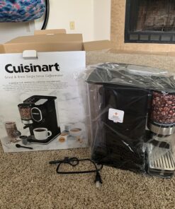 Cuisinart Single Serve Coffee Maker + Coffee Grinder, 48-Ounce Removable Reservoir, Black, DGB-2 Burr Grind & Brew 42 812CUIv2pnL