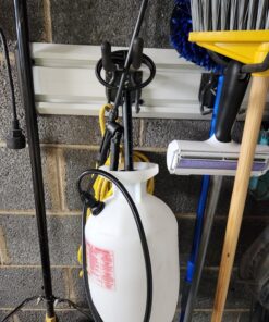 Chapin 20541 Made in the USA 1-gallon Lawn, Garden and Multi-purpose Sprayer with Foaming and Adjustable Nozzles for Spraying Plants, Garden Watering, Lawns, Weeds and Pests , Translucent White 18 812FVuOo7DL